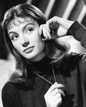 Anouk Aimée - Bio et photos
