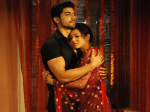 Maan revives his love with Geet in Geet Hui Sabse Parayi!