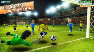 Скачать Striker Soccer London для Android