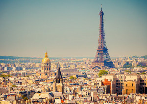 Vistas de los tejados parisinos y de la Torre Eiffel