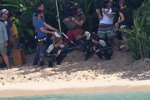 Catching Fire’ Quarter Quell pics: Katniss, Peeta, Finnick on a ...