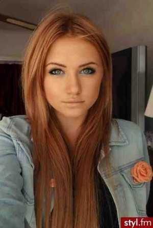 Red Brown Hair Color with Blonde Highlights