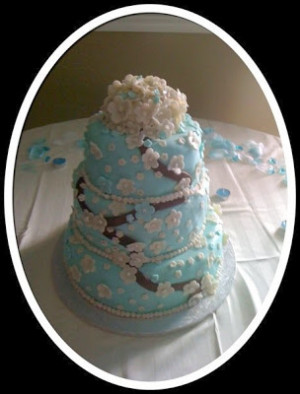 http://www.ehow.com/facts_5312660_engagement-party-cake-ideas.html