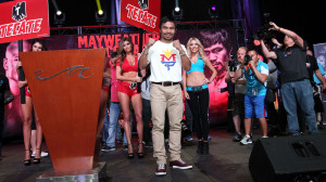 Pacquiao_arrives-Las_Vegas_150428_002a.0.0.jpg