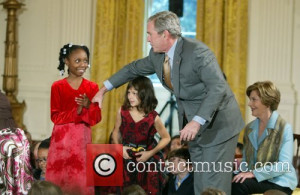 Picture George W Bush and White House Washington DC USA Monday 8th