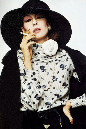 Anjelica Huston photographed by Bob Richardson for Italian Vogue, 1972 ...