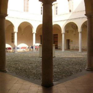 wedding table arrangemnts