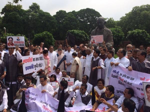 Sonia Gandhi, Rahul Gandhi lead Congress MPs' protest in Parliament