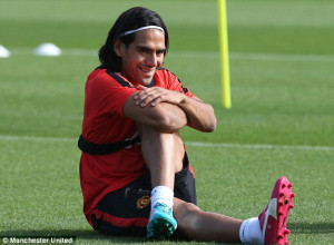 ... Falcao & Daley Blind join Man United training ahead of QPR game