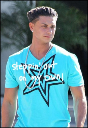 ... is a side view of Pauly D haircut. As you can see, his hair is