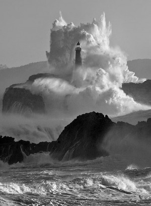 lighthouse in a bad storm]...Photos, Lights House, Lighthouses, Waves ...
