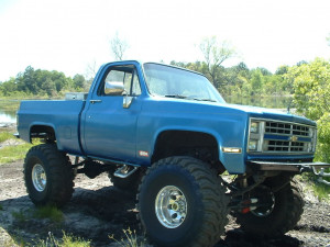 baby blue lifted chevy Image