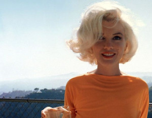 You'd be lying if you said you didn't just love Marilyn Monroe ... And ...