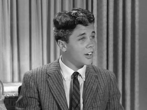 Leave It to Beaver - 02x34 Wally's Haircomb