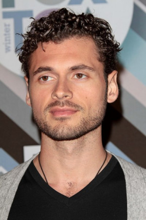 Adan Canto picture