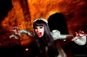 Sunako Kirishiki Yui Lang