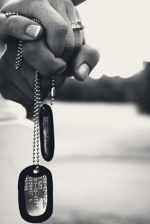 Great military couple photo inspiration