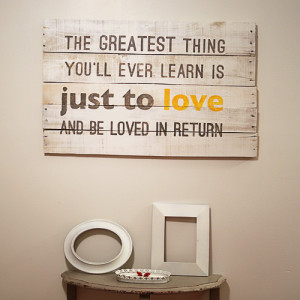 Make #WoodPallet Moulin Rouge Quote Wall Art with Template and # ...