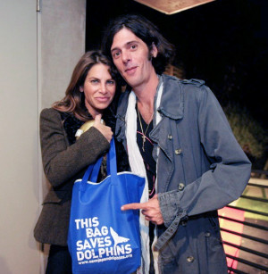 Lincoln O'Barry with Jillian Michaels and our EcoJoia Bag.
