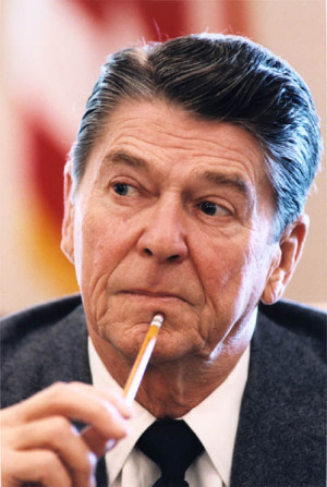 Ronald Reagan: Our 40th President by Winston Groom