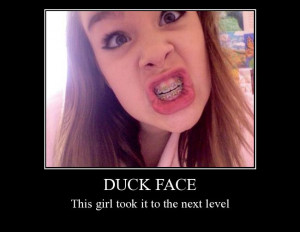 cantek sangat ka buat muka duck face tuh??