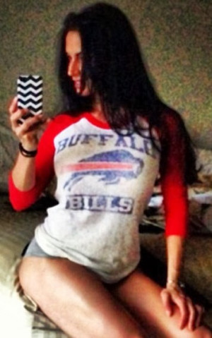 NFL Selfie Edition: Buffalo Bills - Sexy NFL Bills football fans ...
