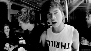 click here to reblog ↻