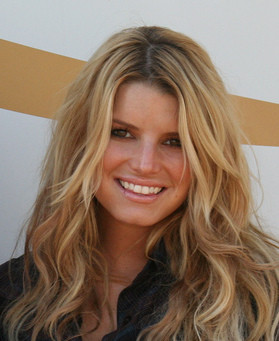 Jessica Simpson: How Twitter is Helping Her Make A Billion Dollars A ...