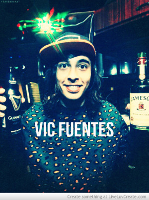 Vic Fuentes3