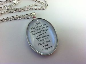 Silver-oval-I-am-Divergent-book-quote-charm-necklace