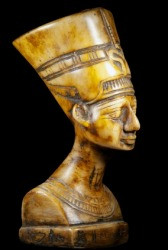 bust of Nefertiti.