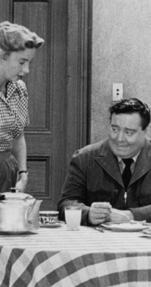 MV5BMTMwNDkyMDk3M15BMl5BanBnXkFtZTcwMDI0NDAxMw@@._V1_SY1200_CR524,0 ...