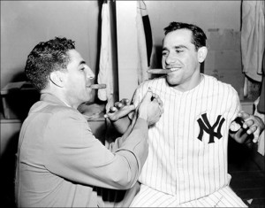 Phil Rizzuto, Yankees' Hall of Fame shortstop, dies at 89