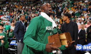 Kevin Garnett explains how the Celtics are like a cake