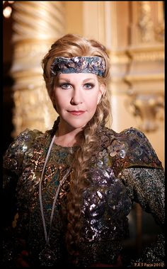 Joyce DiDonato in costume as Elena for La Donna del Lago - Opéra ...