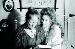 Colleen Dewhurst Anne Green