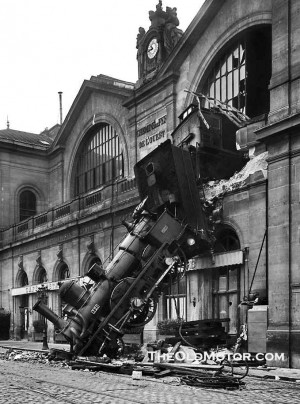 The Tragic 1895 Train Wreck at the Paris, France, Montparnasse Station ...