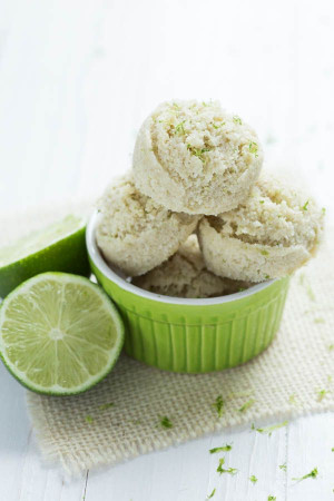 Key Lime Pie Macaroons (Coco-roons) are gluten free, dairy free, vegan ...