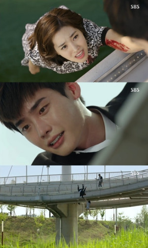 The couple faces danger again. Park Hoon decides to go down with Jae ...