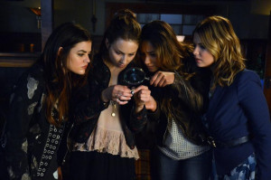 When Is Pretty Little Liars Season 5 Coming to Netflix? Here’s Your ...
