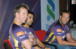 Brett Lee, Gautam Gambhir and Jacques Kallis field some bouncer ...