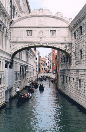 best-lovequotes:10 Must Travel Places in Venice