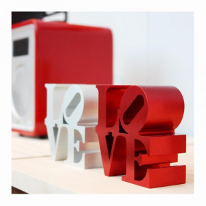 ROBERT INDIANA LOVE S LV