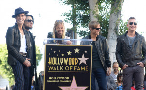 Download Taylor Hawkins and Stephen Perkins Jane 39 s Addiction ...