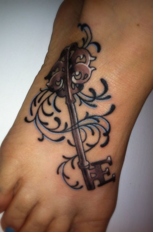 My new ink! Skeleton key tattoo, letter E for my son's first name ...