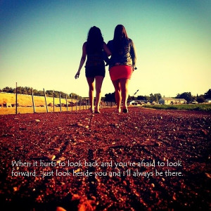 25 Best Friend Quotes with Images