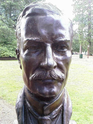 Bust of Andrew Fisher at Ballarat Botanical Gardens (Sculptor Wallace ...
