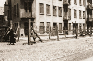 The Rromani section of the Lodz ghetto; Brzezinska Street entrance.