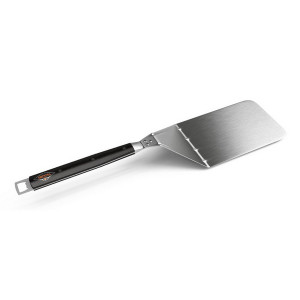 An Outdoor Grill Spatula For The Grillmaster in Your Family!