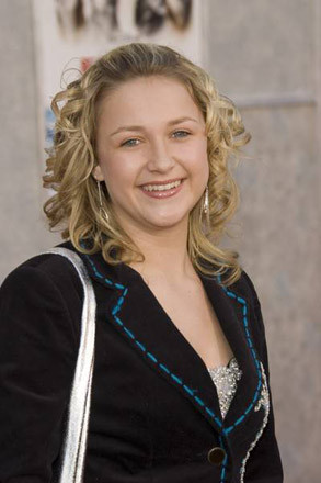 Skye McCole Bartusiak Pictures & Photos